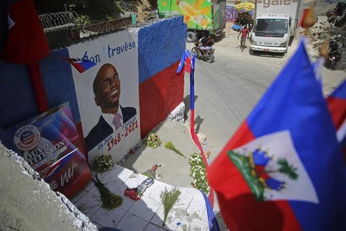 Policía de Haití persigue a nuevos sospechosos de asesinato presidencial
