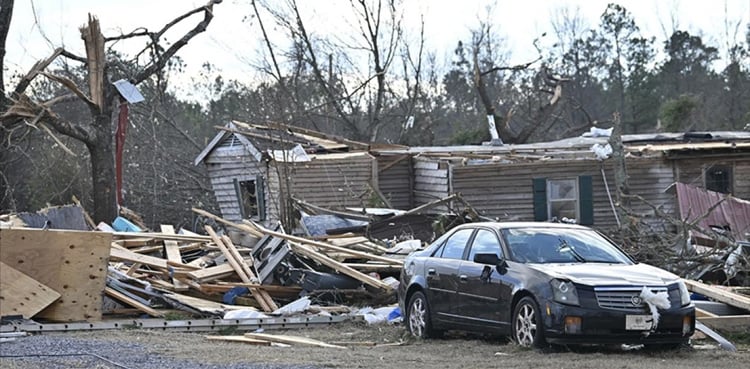 United States: Dangerous hurricane caused destruction, 10 people died
