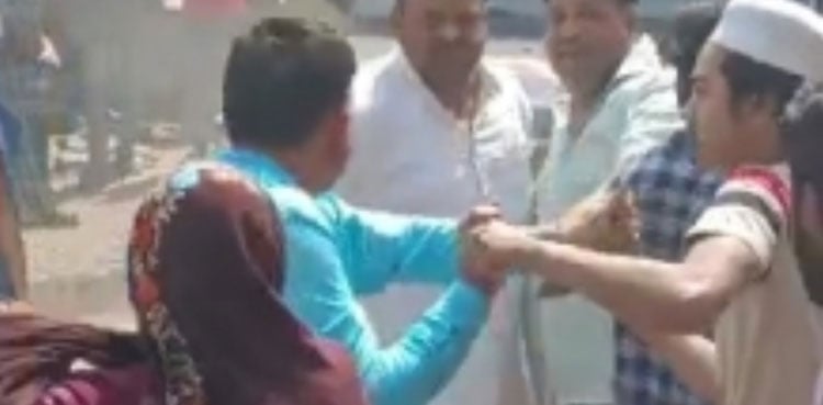 Video: Women tear BJP leader's clothes
