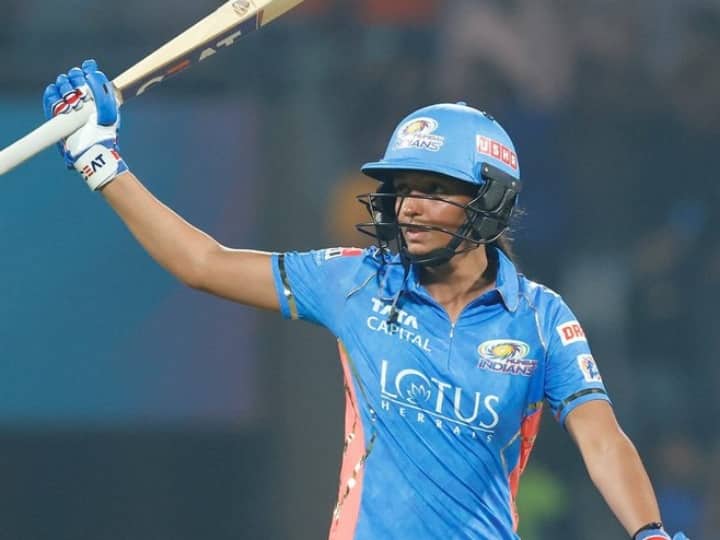WPL 2023: Harmanpreet Kaur and Nat Sewer Brunt gave Mumbai an easy win, that's how the game ended

