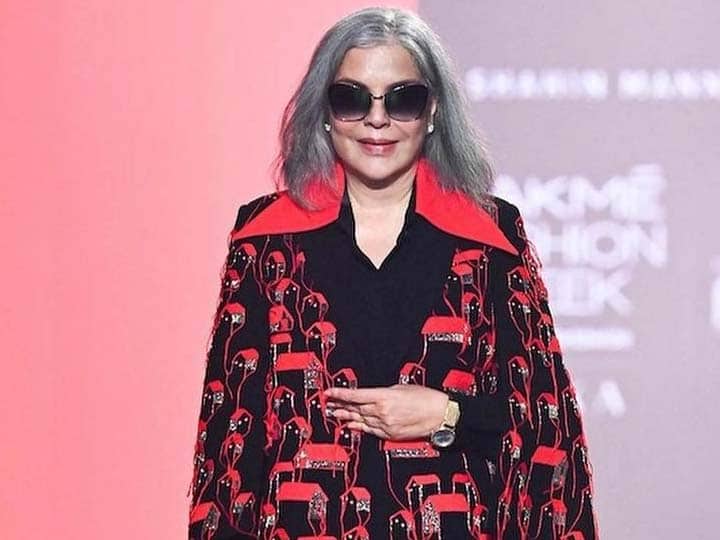 Zeenat Aman did a ramp walk at the age of 71, she stole the meeting at Lakme Fashion Week

