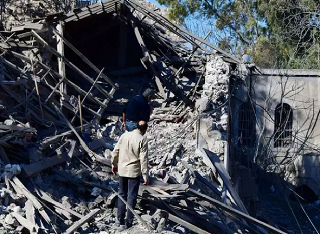 At least five Syrian soldiers injured after an Israeli bombardment


