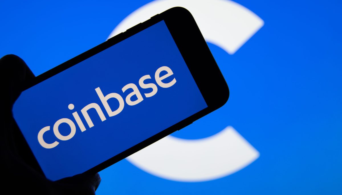 Coinbase takes SEC to court, begins counterattack
