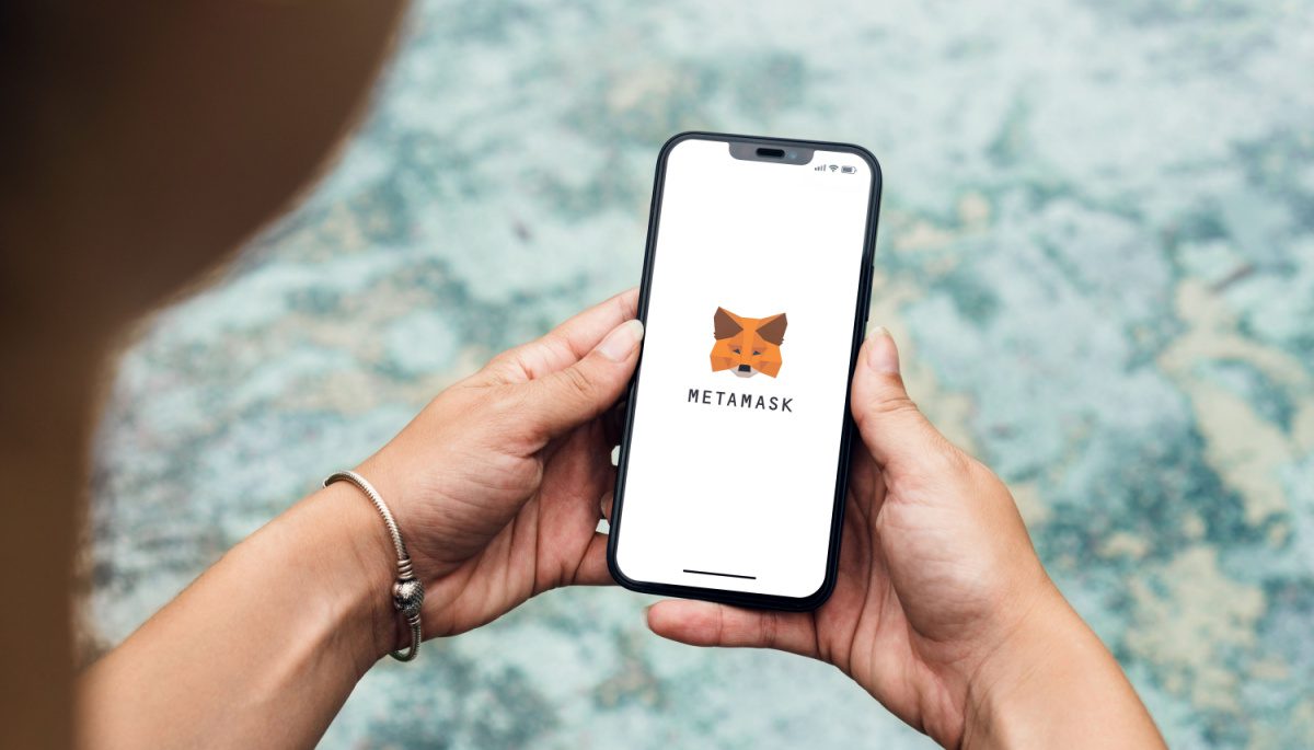 MetaMask users can now buy crypto from their wallet
