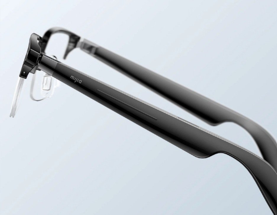 Xiaomi: new smart glasses play your music for 22 hours straight Image of Xiaomi smart glasses with audio