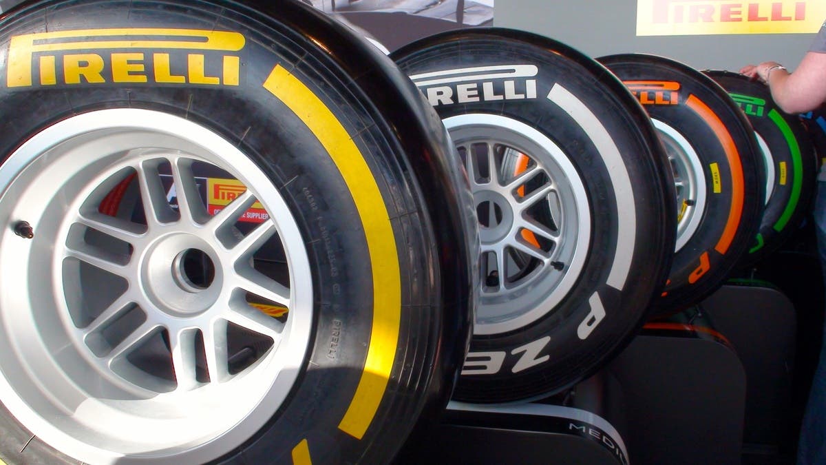Pirelli's new rain tires on test at Imola
	
