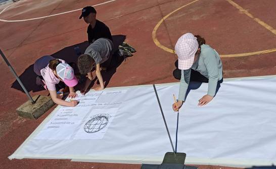 Students from three continents get it right by measuring the radius of the Earth

