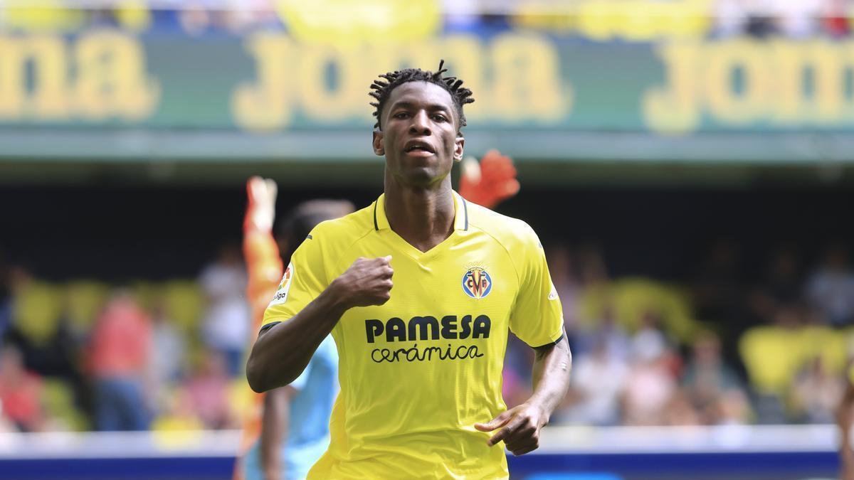 The signing of Villarreal CF that forces Jackson to sell
	

