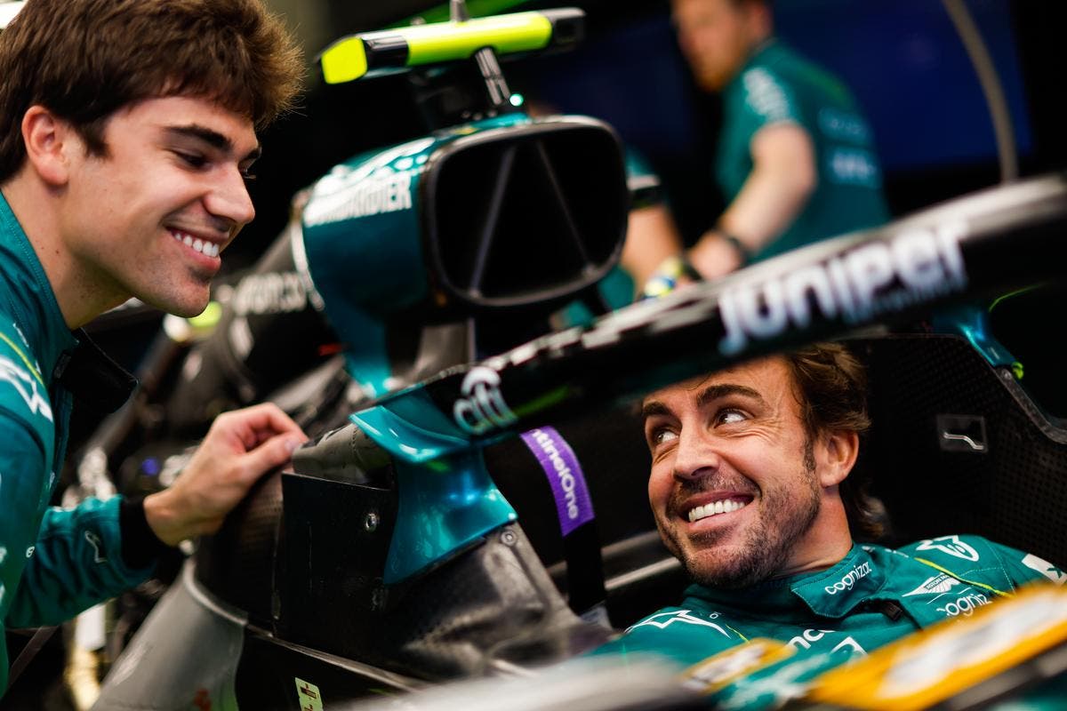 2 world champions succumb to the exhibition of Fernando Alonso with Aston Martin
	
