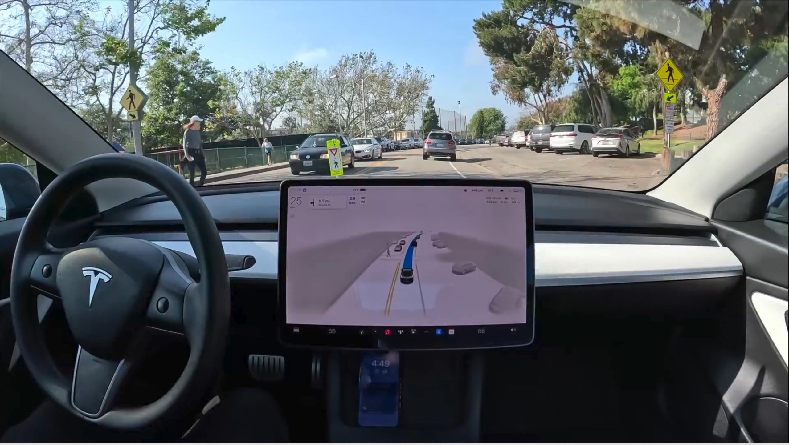 A Tesla in Self-Driving Mode Sees a Crosswalk, But Decides Not to Stop

