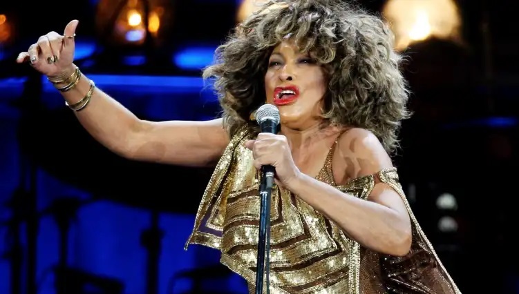 The American Tina Turner performs during a concert in Zurich, Switzerland, in 2009. The singer died this Wednesday, May 24, 2023.