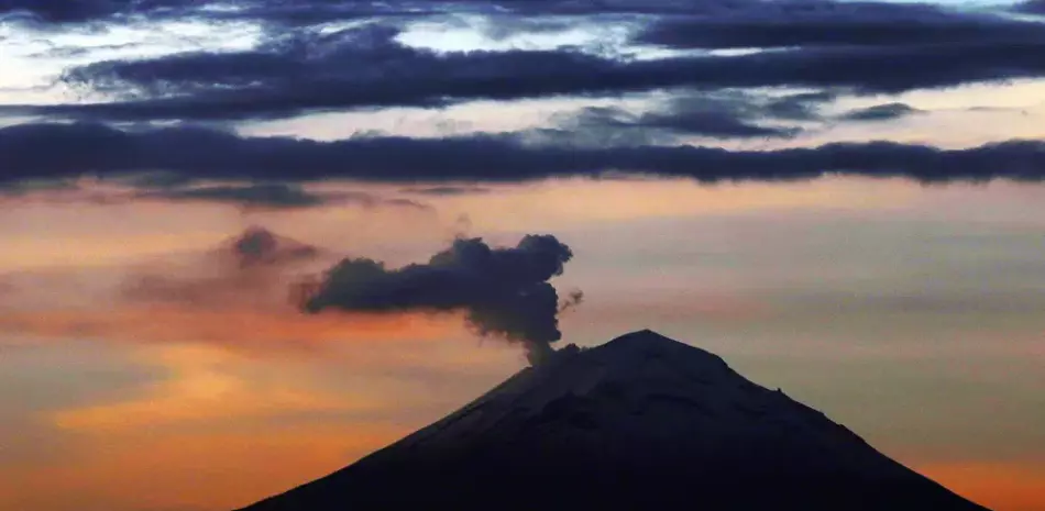 Alert for activity of the Popocatépetl volcano
