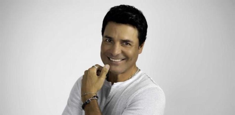 Bachata takes Chayanne to live a 

