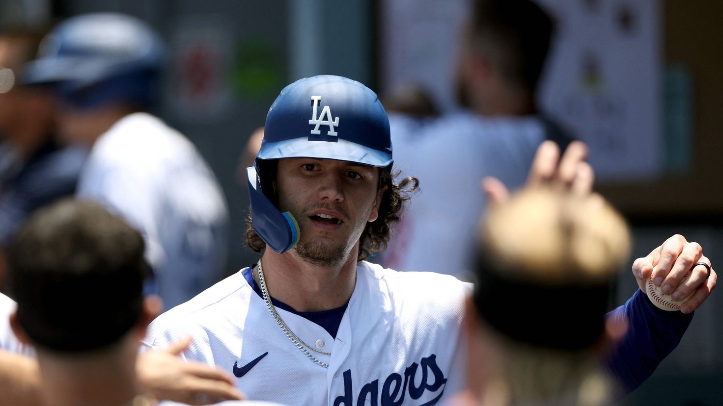 Dodgers' rookie sensation leads them to win over Twins
