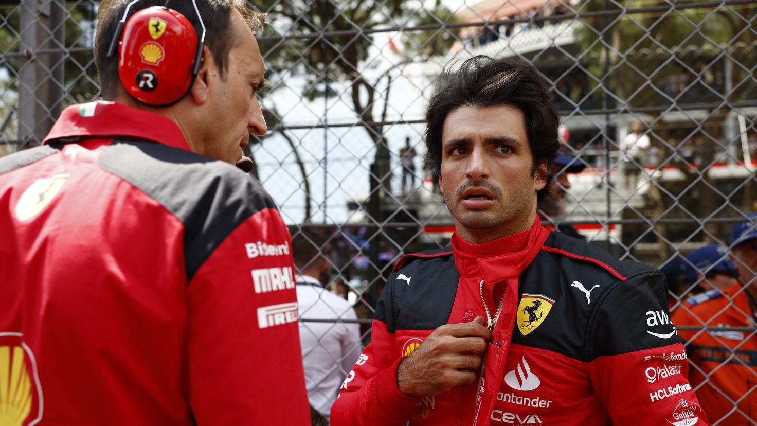 Ferrari gives away half a podium for Sainz: 