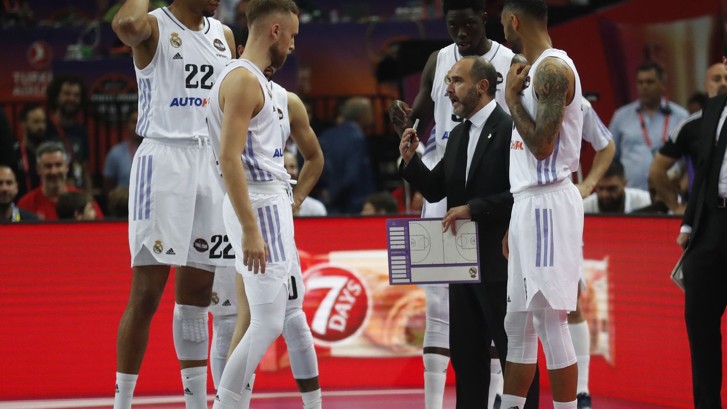 How much prize money does Madrid take for winning the Euroleague?
