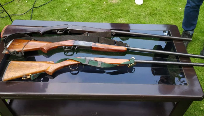 Arms recovered from arrested persons.  Photo - NDTV 