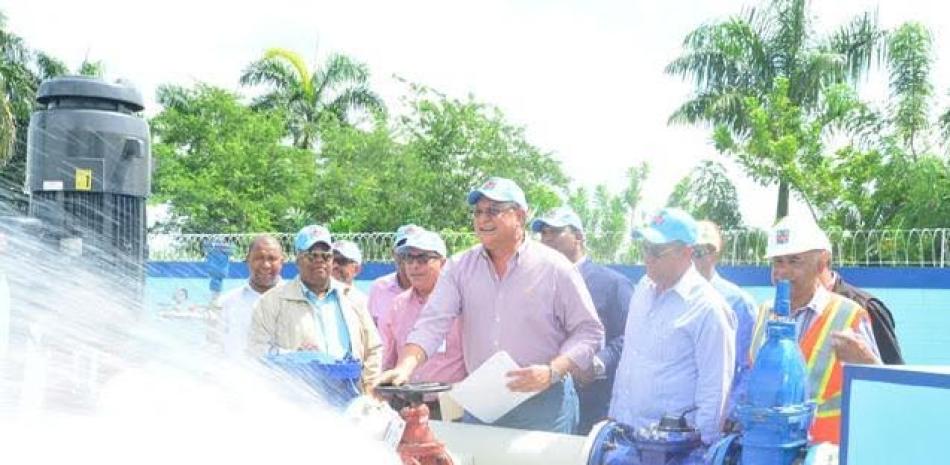 Official highlights high government investment in drinking water
