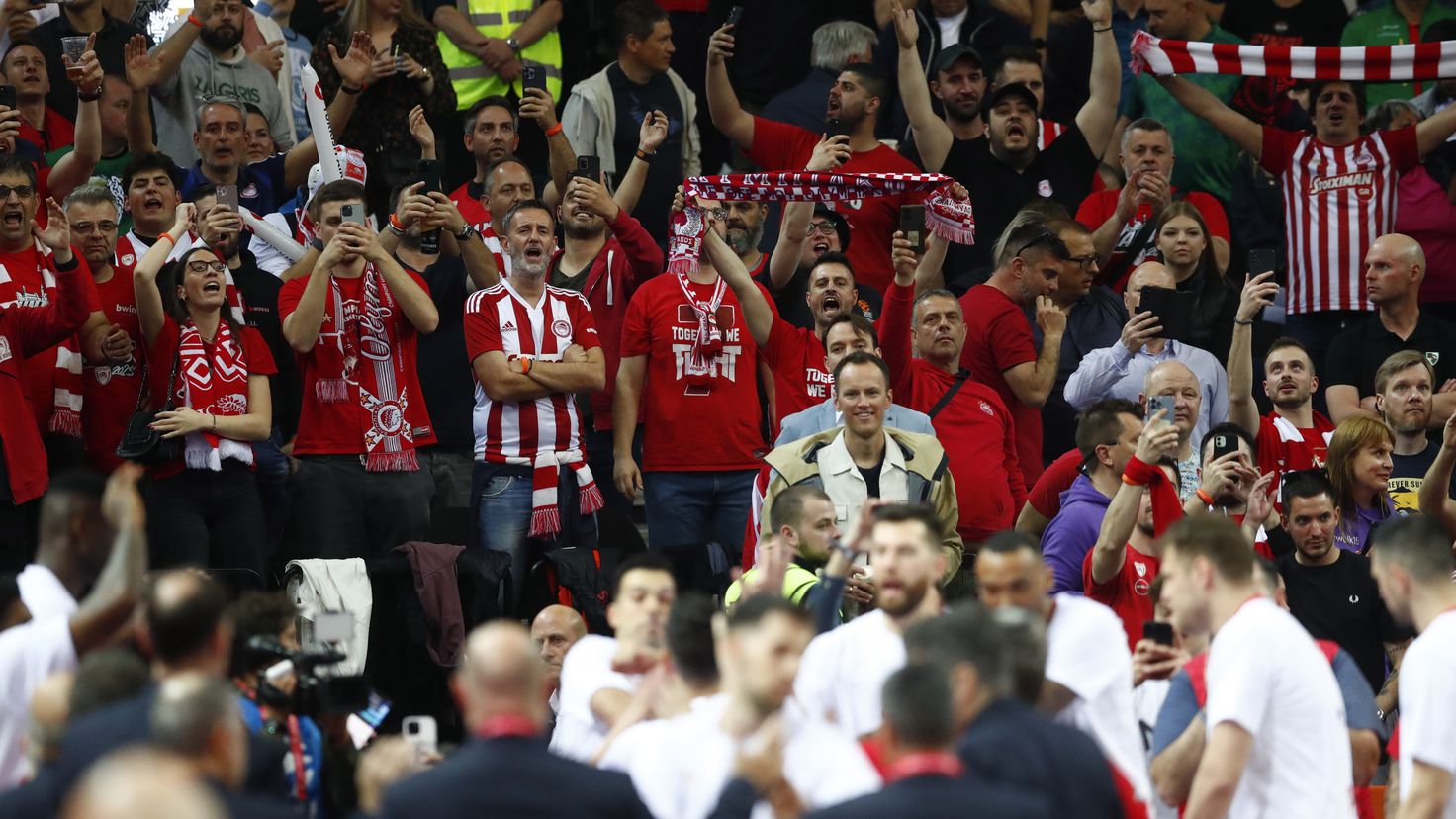 Olympiacos wild comeback: 27-2 in the third quarter
