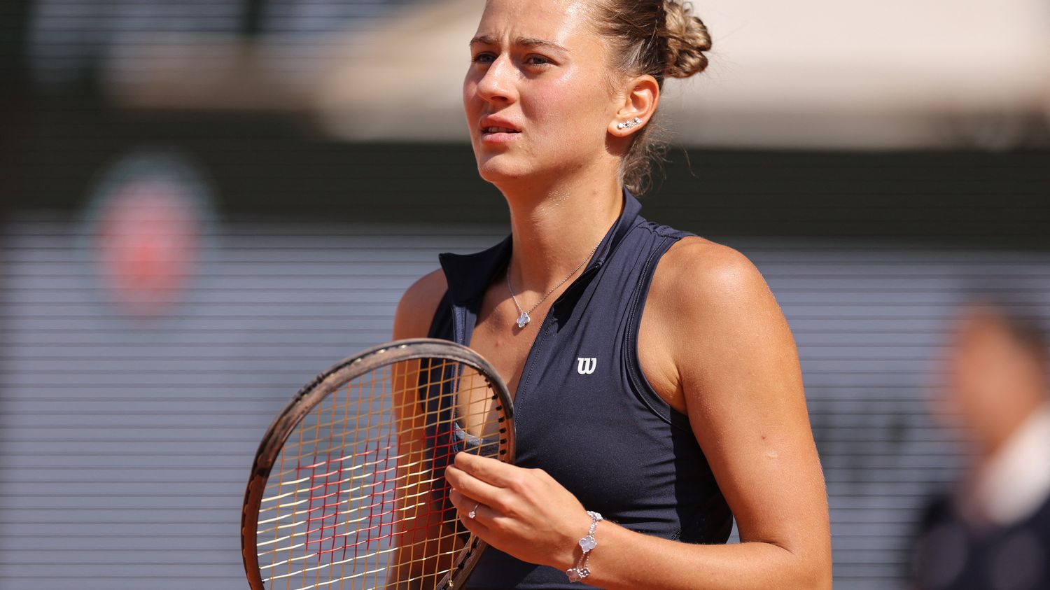 Roland-Garros 2023: Ukrainian Marta Kostyuk asks Belarusian Aryna ...