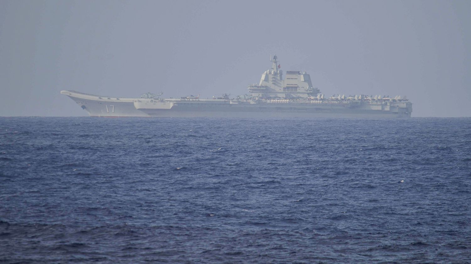 Tensions between China and Taiwan: Taipei reports the passage of a Chinese aircraft carrier near its waters
