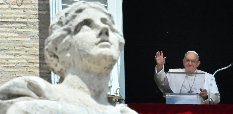 The Pope asks the world not to get used to 

