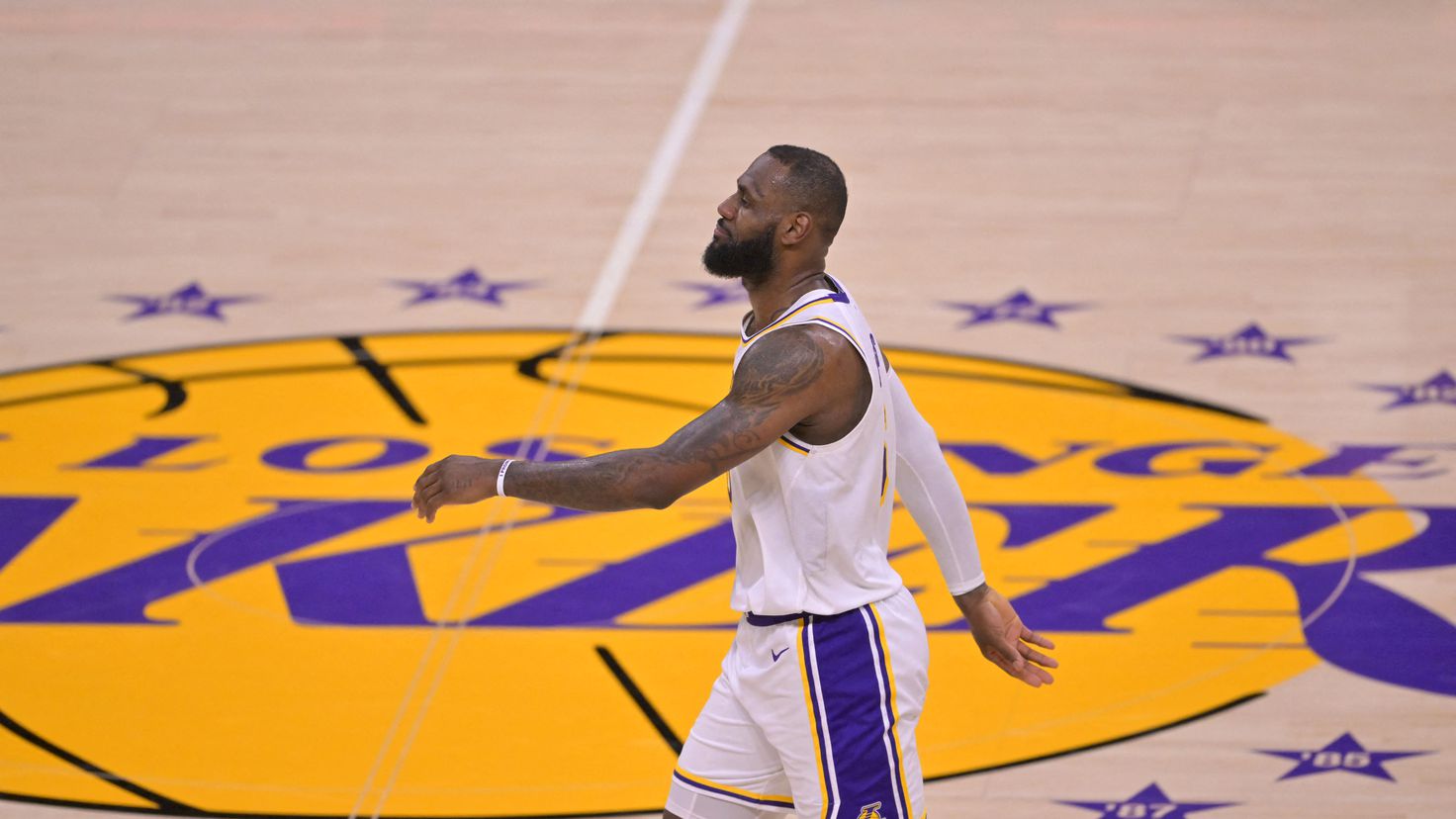 The data that predicts the elimination of the Lakers in the NBA Playoffs
