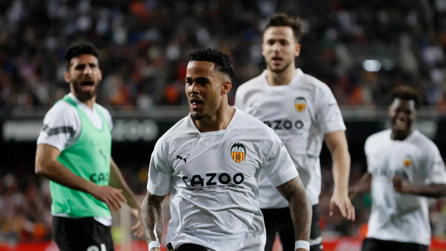 Justin Kluivert will experience his last matches in the Valencia CF shirt