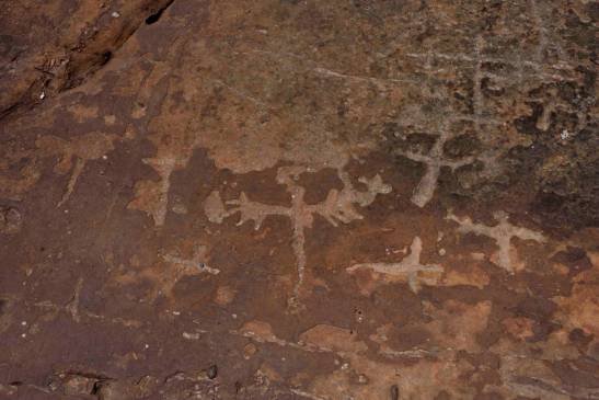 They document more than 250 prehistoric engravings on a Catalan site

