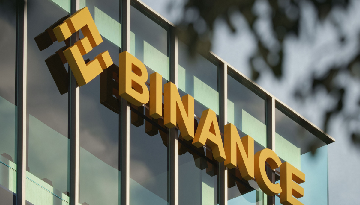 Bitcoin is falling hard, Binance and CEO are being sued
