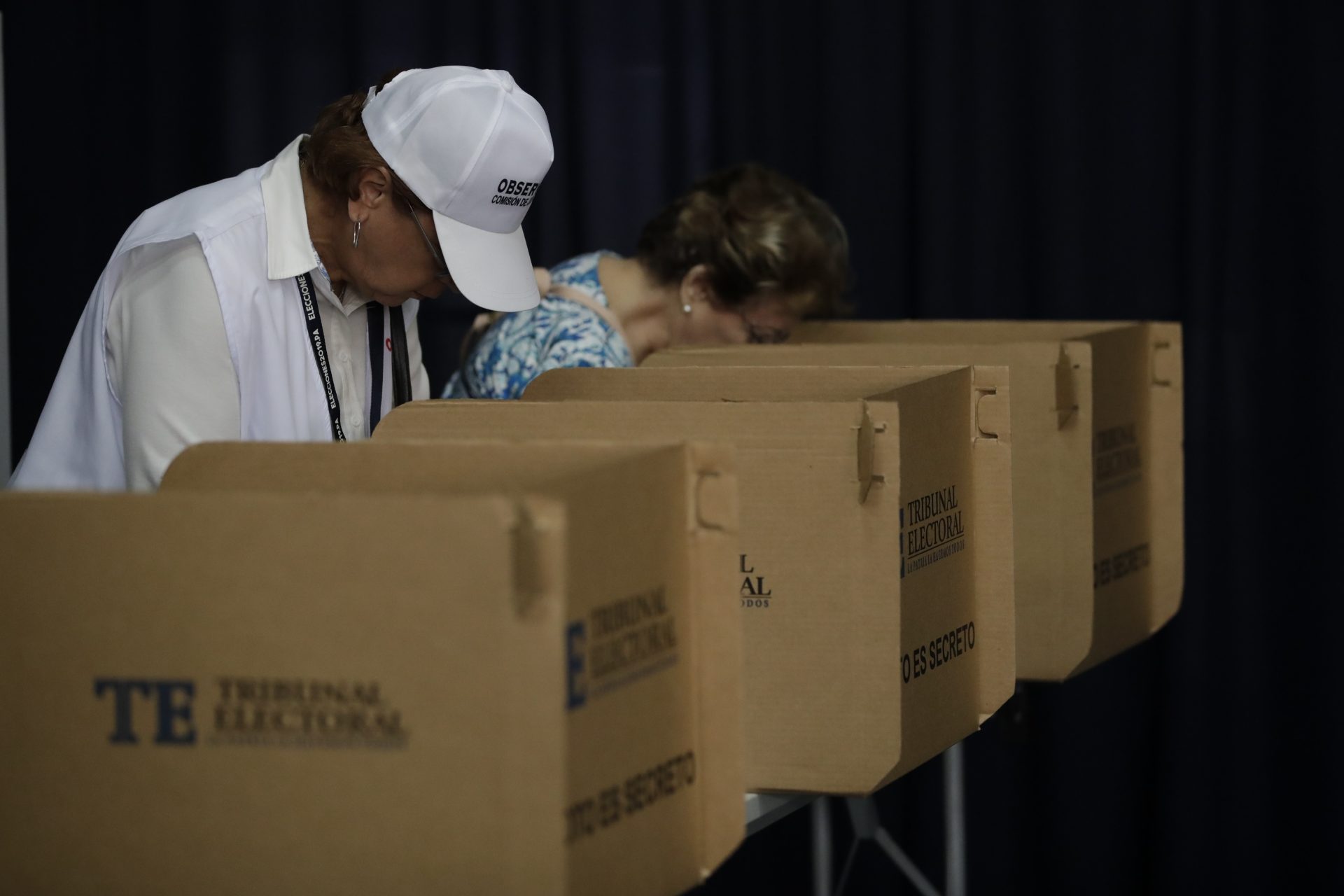 People vote during an electoral day in Panama City (Panama), in a file photograph.  BLAZETRENDS/Welcome Velasco