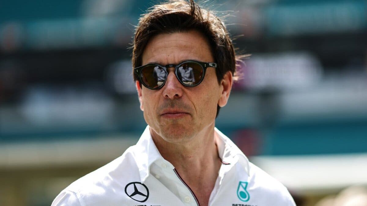 Toto Wolff takes over from Verstappen
	

