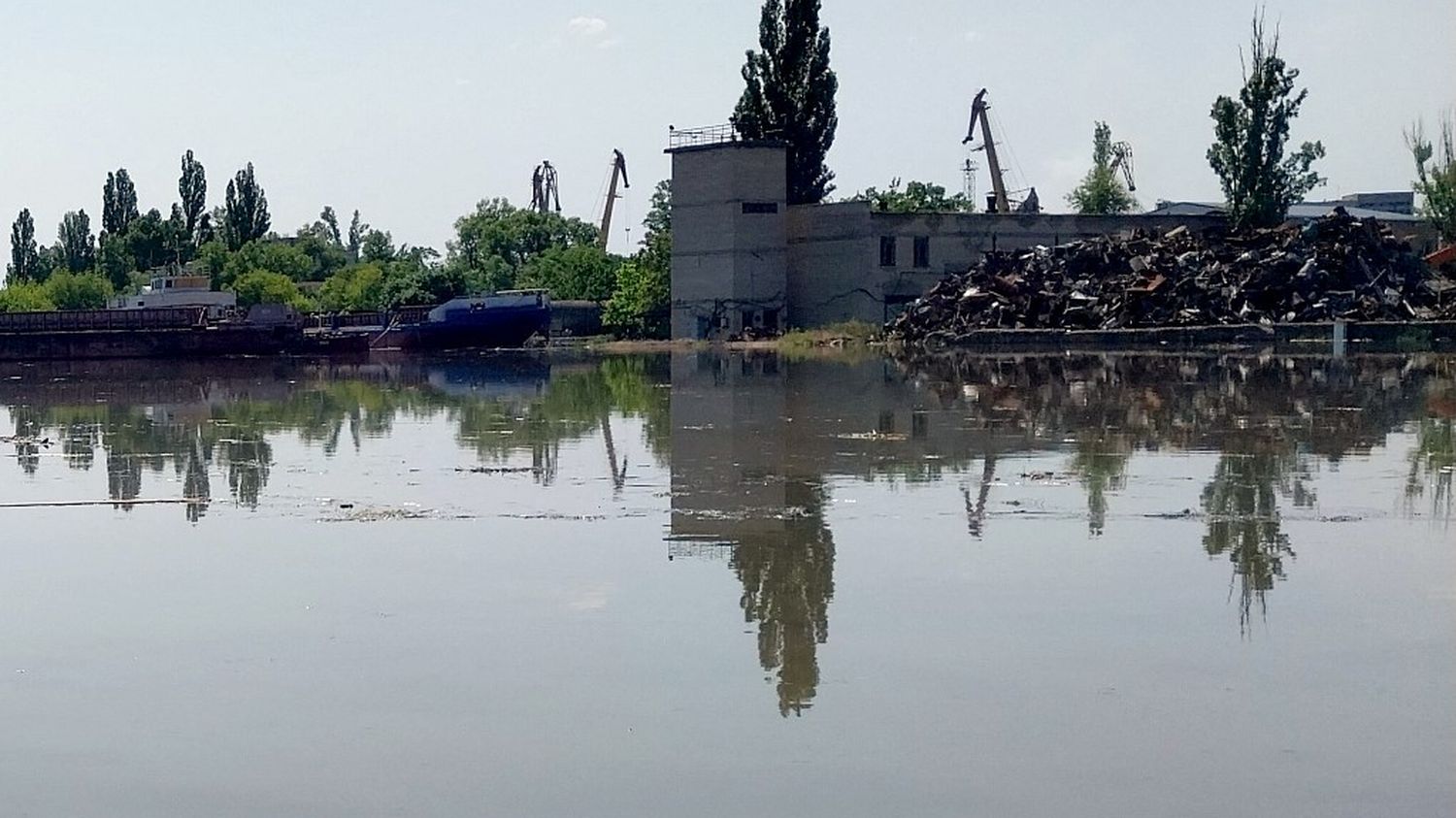 War in Ukraine: who can benefit from the destruction of the Kakhovka dam?
