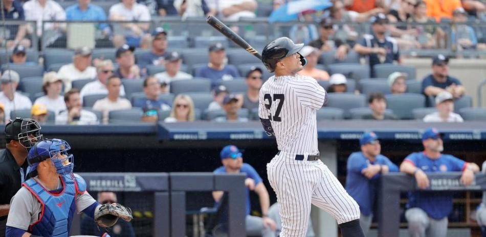 Giancarlo Stanton hits two home runs as Yankees beat Cubs
