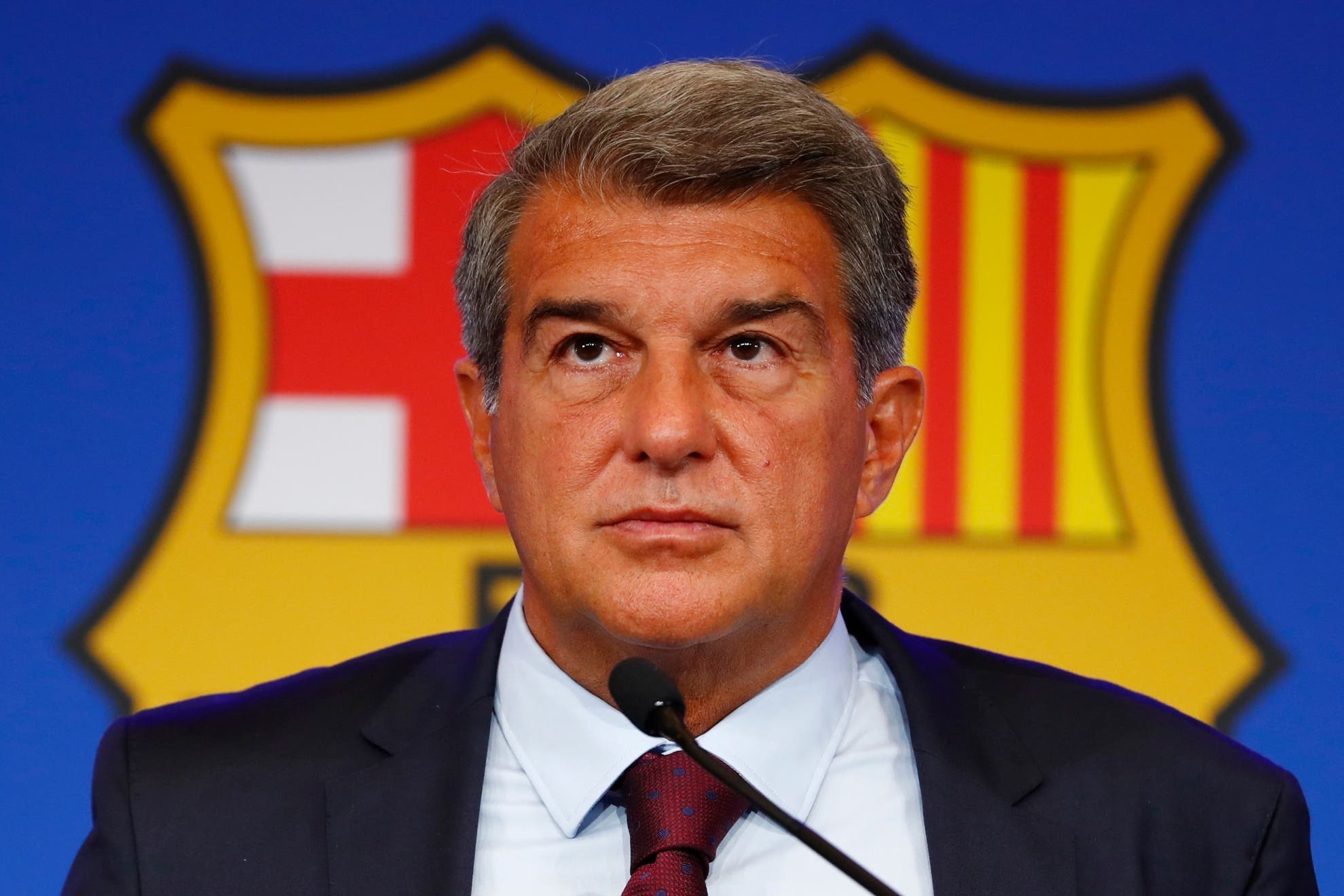 Laporta covers the beast to the last ridiculous of FC Barcelona in the transfer market
	
