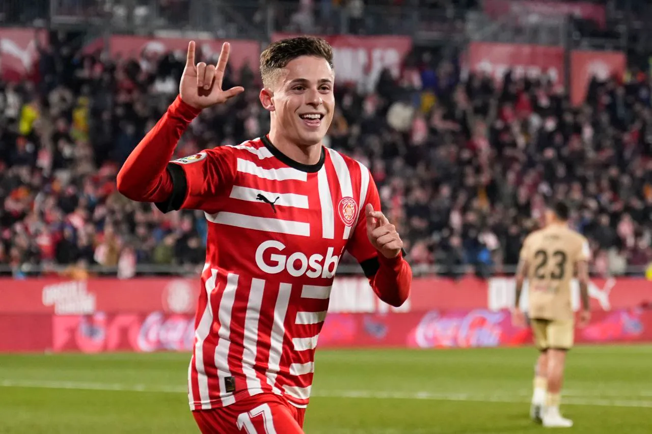 Atlético listen to offers for Riquelme