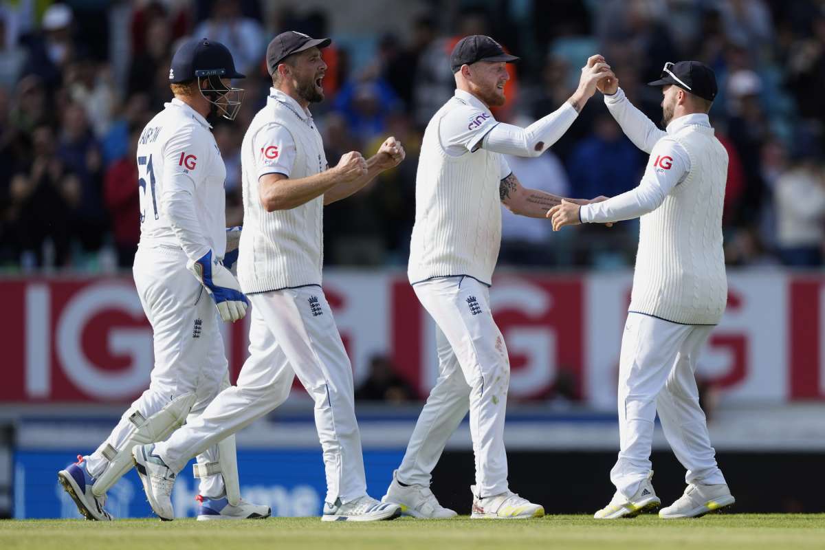 England equalize Ashes series with victory at Oval, Broad takes the wicket on the last ball of his career

