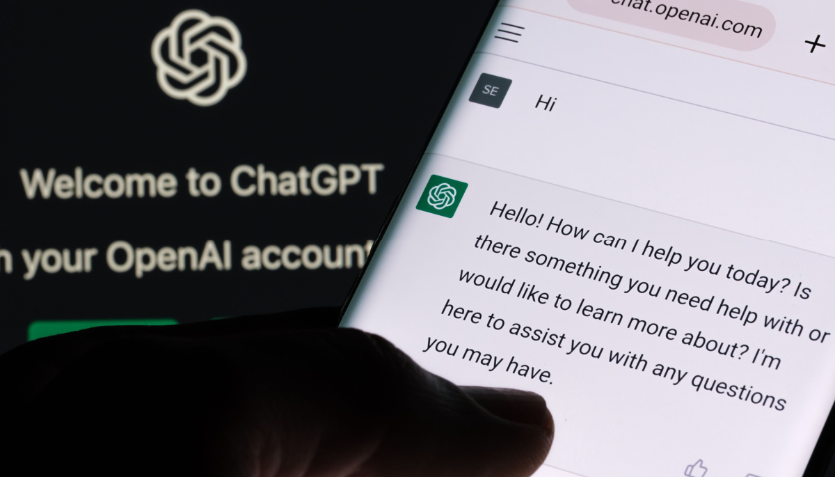 ChatGPT gives 4 tips on how he thinks you can make money with AI


