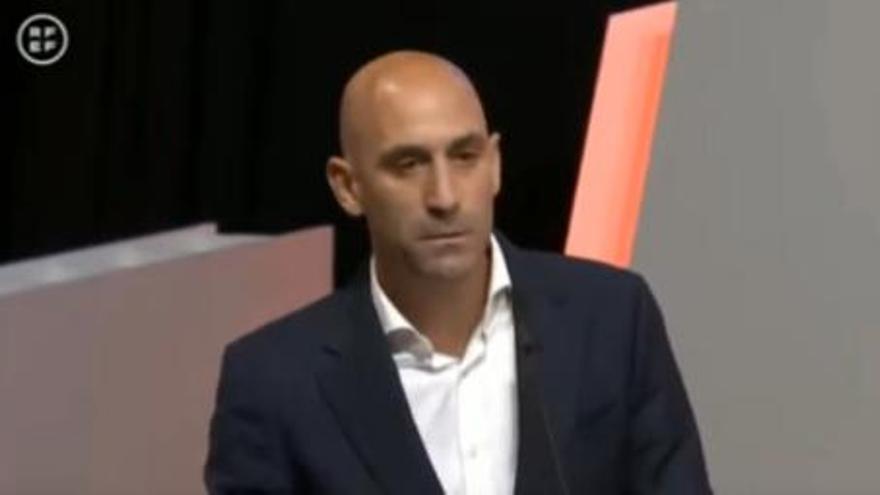 Rubiales: "I will not resign!... I will not resign!"

