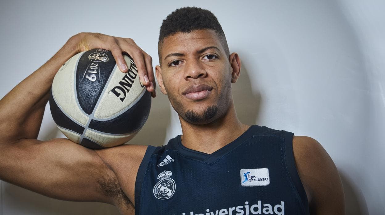 Tavares left without a team in the NBA: Real Madrid accelerate his renewal
	

