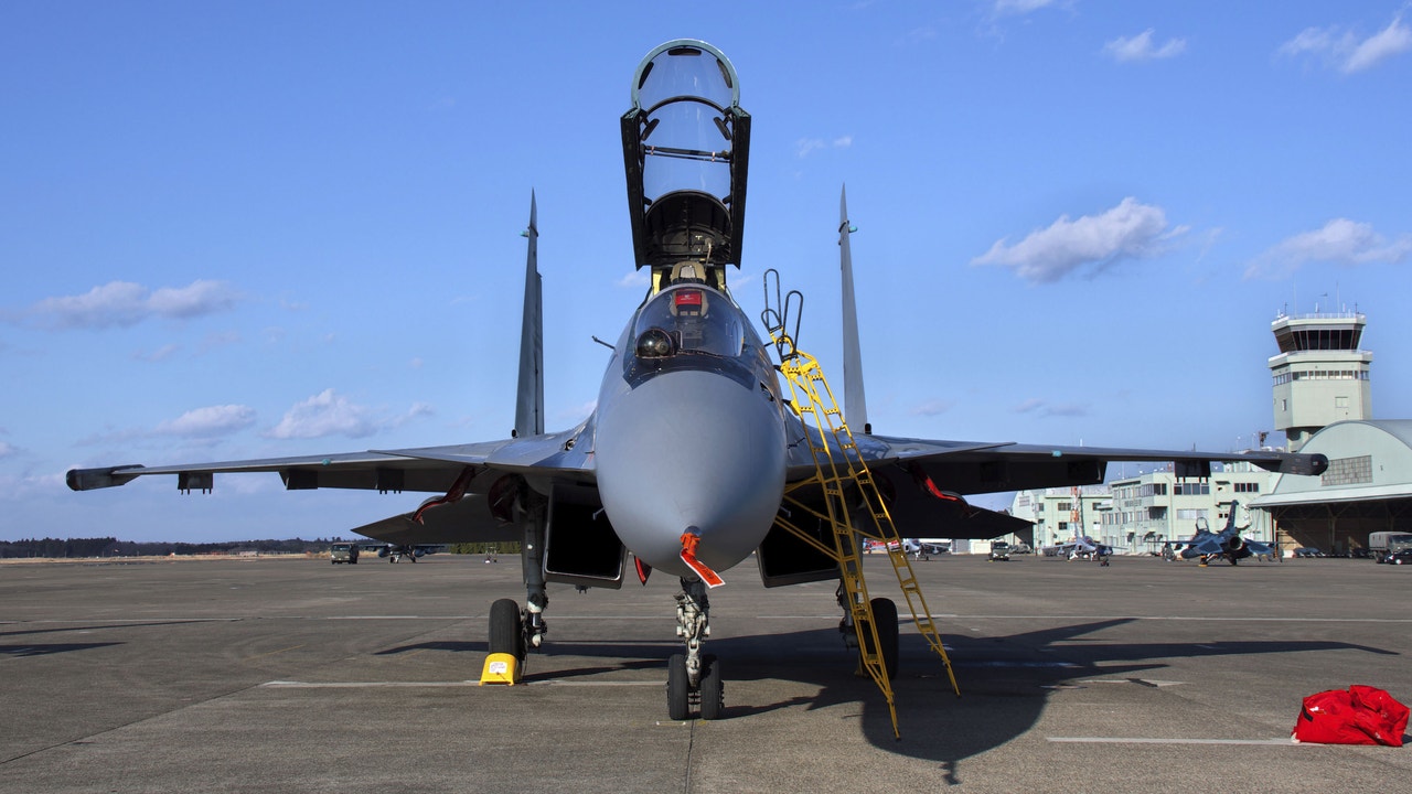 The crew of a Russian Su-30 is killed when their plane crashes

