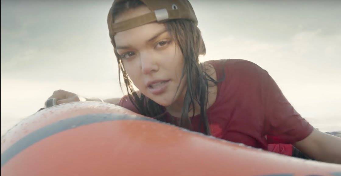 Bu Cuarón collaborates with Emmanuel Lubezki for the video for “Viceversa.”