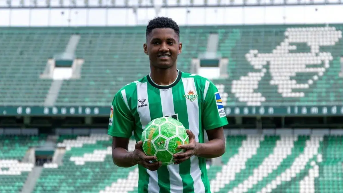 Real Betis are working against time to sell Abner
	

