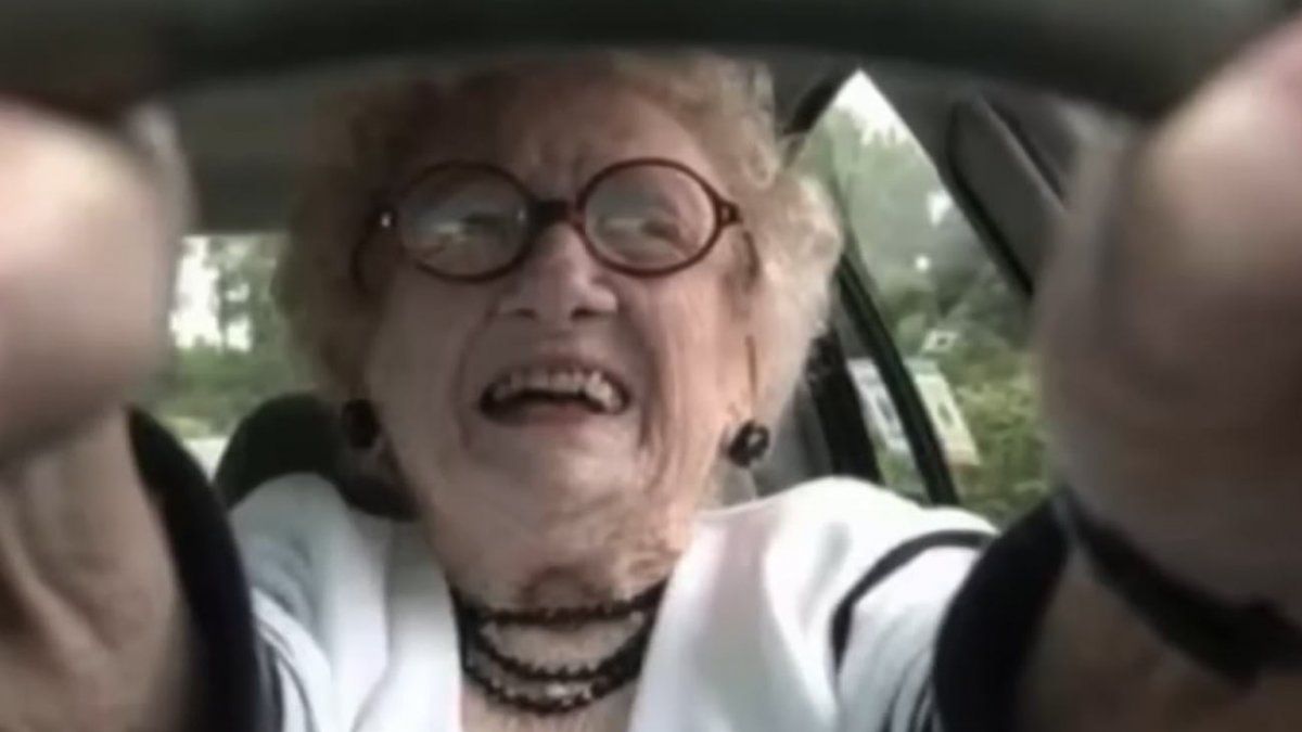 A 103-year-old Italian woman was caught driving in the middle of the night and without permission

