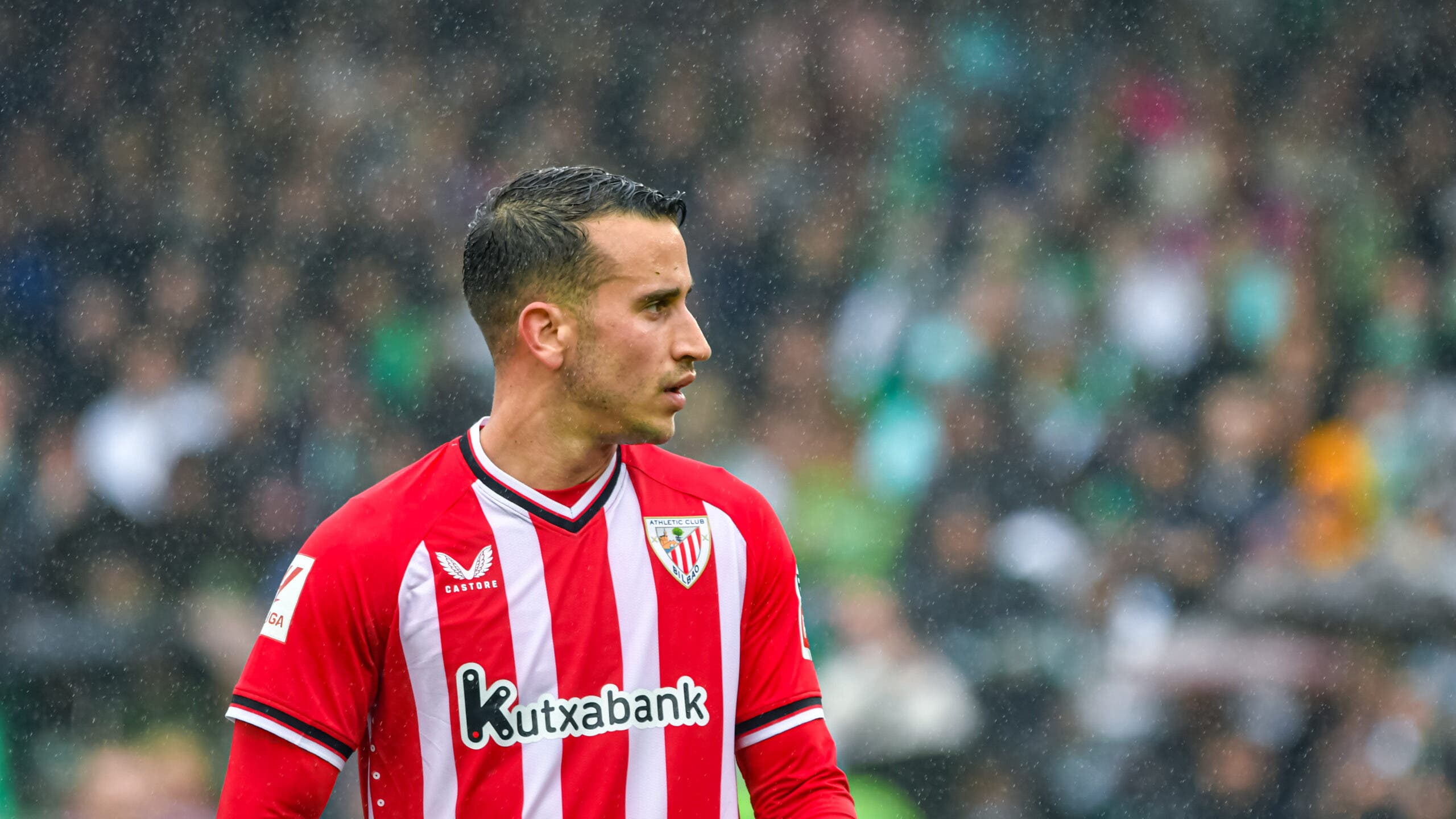 Berenguer makes a decision with Sevilla
	

