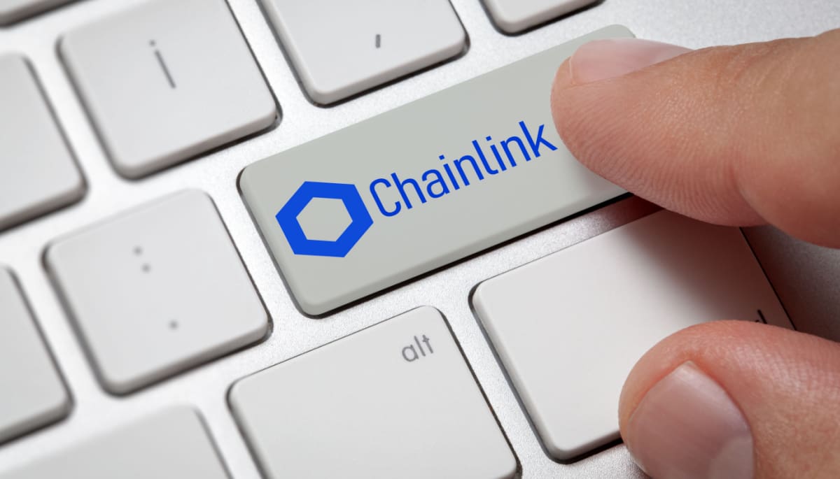 Bitcoin ETF ARK Invest turns to Chainlink for additional trust

