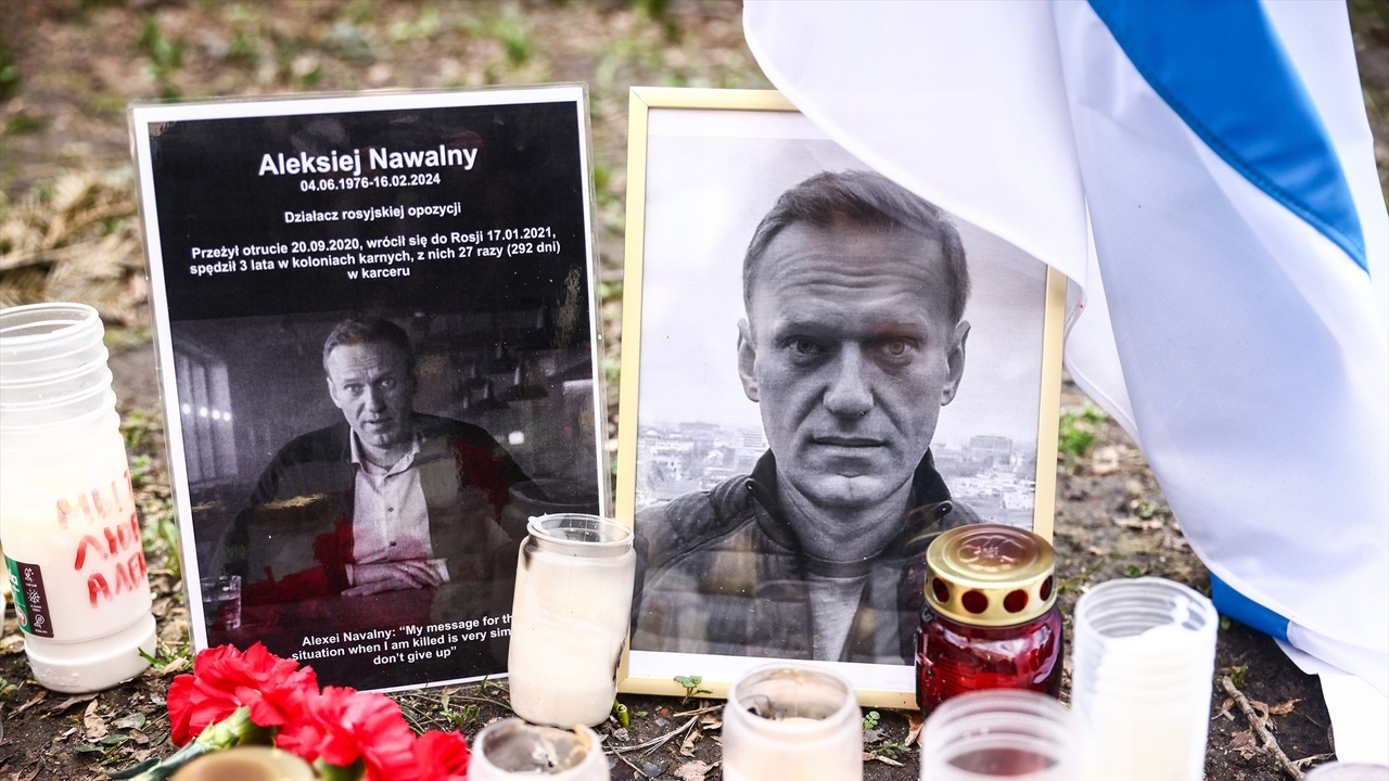 Moscow shields itself for Navalni's funeral 

