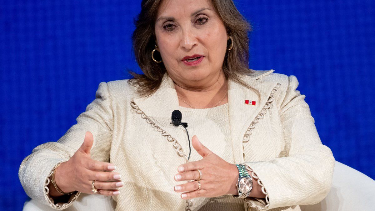 Prosecutors will investigate the Peruvian president for failing to declare Rolex watches

