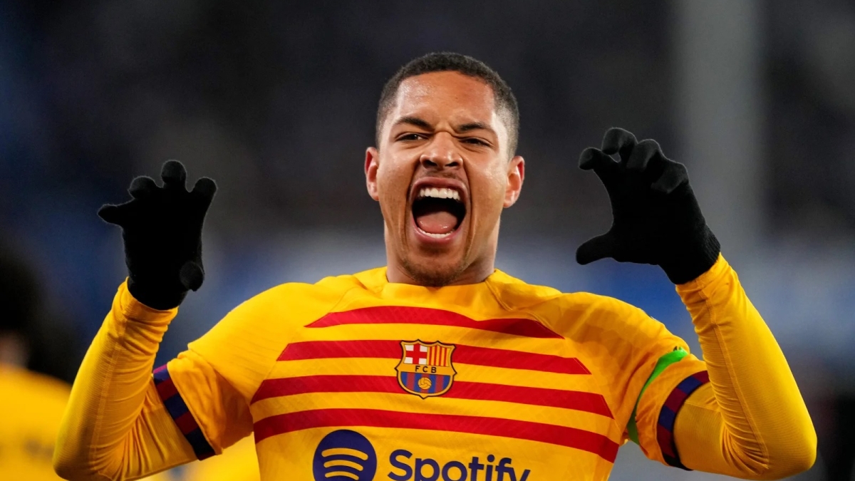 Vitor Roque, great future but quiet at Barcelona

