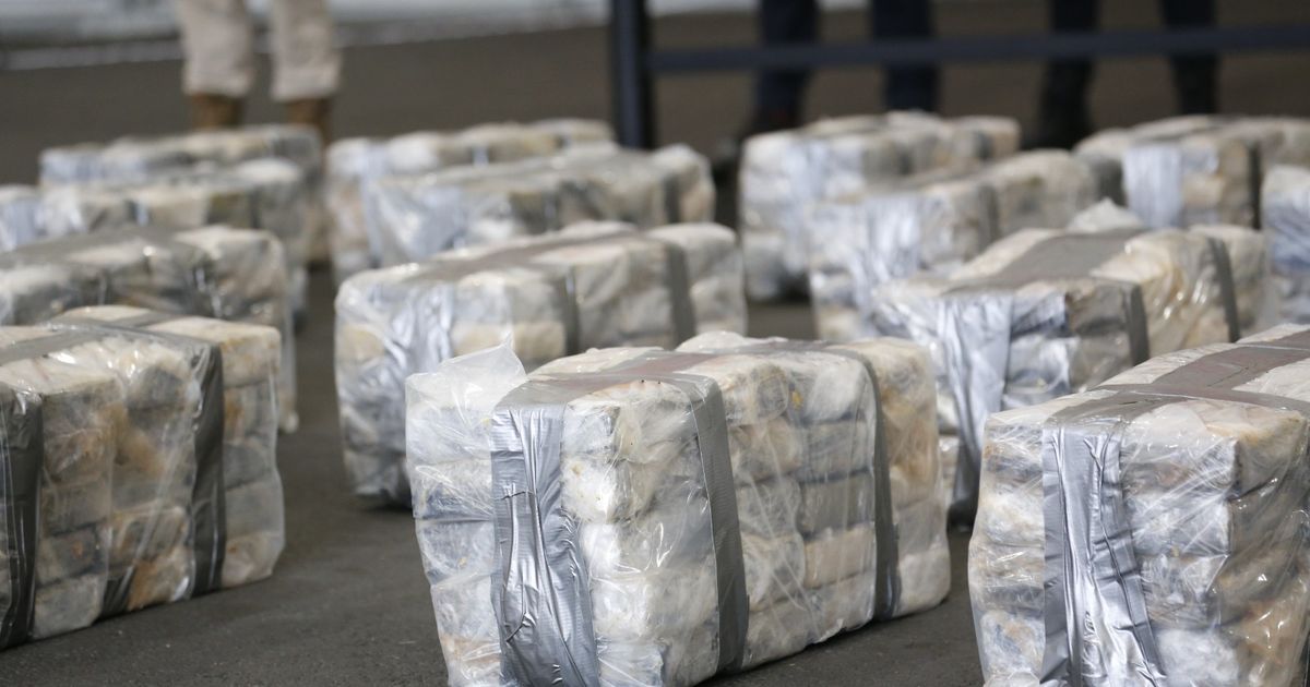 Peru will convert cocaine confiscated from the drug trade into concrete blocks



